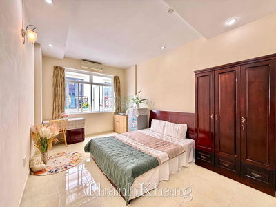 Cho Thuê Căn Hộ Cửa Sổ Thiết Kế Luxury Full Nội Thất Ngay Chợ Hoà Hưng