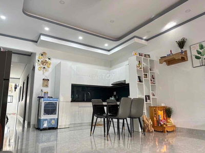💥Cho thuê nhà đẹp 3 phòng ngủ - hẻm Hà Huy Tập nối dài
