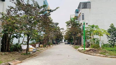 Bán đất tại Kim Ngưu, 124 triệu/m2,193m2, phong thủy đẹp, tiện ích gần