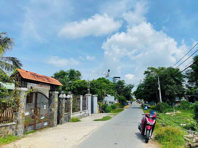 Cần bán gấp dãy trọ 371m2 có 6 phòng ở Tân Thông Hội – Giá 2 tỷ2