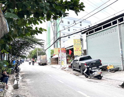 Cho thuê nhà mặt tiền nguyên căn