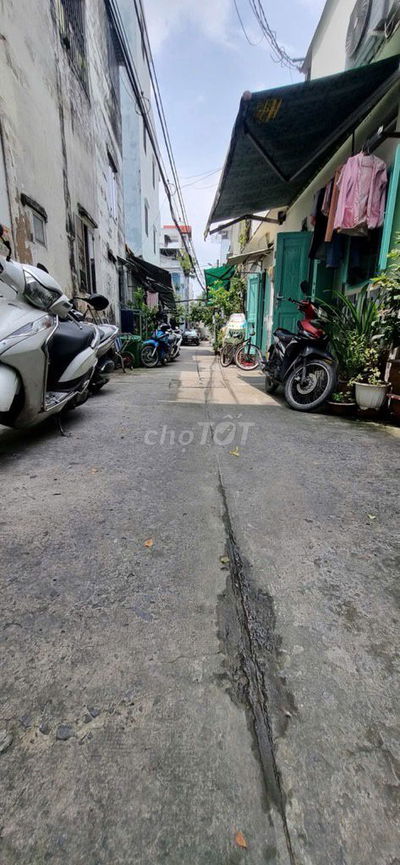 BÁN NHÀ GIÁP TÊN LỬA, 4MX8.5M NHỈNH 3 TỶ