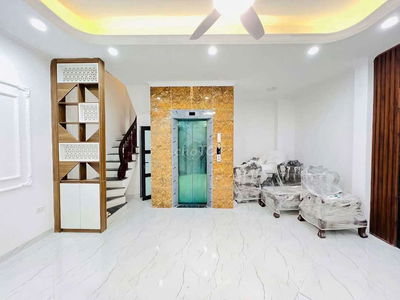 Bán nhà Cổ Nhuế, nhà mới, 6 tầng tháng máy hiện đại, full nội thất 36m