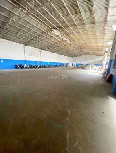Cho thuê kho (750m) lê trọng tấn