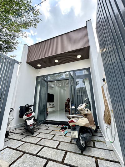 BÁN NHÀ CẤP 4 CHO VỢ CHỒNG TRẺ GẦN QUÂN ĐOÀN 4 ĐỒNG KHỞI