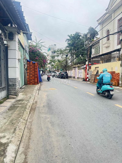 Cho thuê nhà P26 Bình Thạnh ngay cầu Thanh Đa 40m2 /7 tr