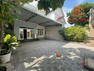 Bán biệt thự 1T1L trong KDC Phúc Hiếu giá chỉ 13,5 tỷ