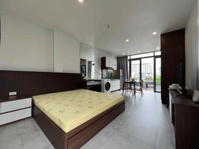 CHO THUÊ CĂN HỘ BAN CÔNG FULL NỘI THẤT GIÁ RẺ GẦN CẦU NGUYỄN VĂN CỪ Q1