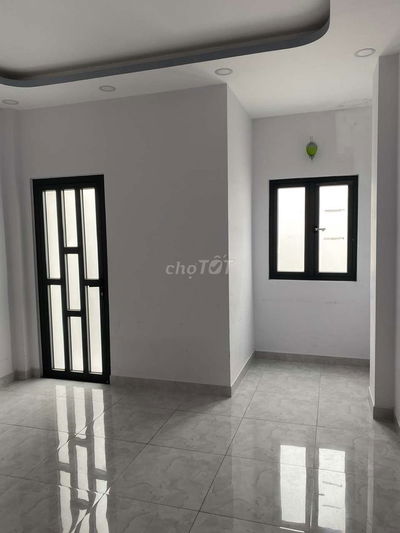 Phòng lầu 1,2 cho nữ thuê 20m2, giá 2,2 triệu tháng. 260/60 Phan Anh
