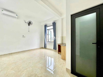 Căn hộ Studio cửa sổ trời siêu rẻ ngay chân cầu Bình Lợi