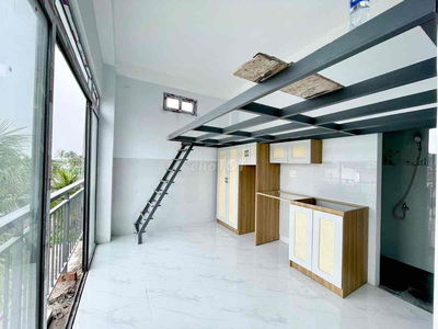 CHO THUÊ PHÒNG GÁC CAO BAN CÔNG - CỬA SỔ TRỜI ĐƯỜNG VƯỜN LÀI GẦN NTTU🏡