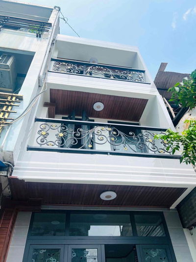 🏡 Nhà cho thuê mới xây – hẻm ô tô Nguyễn Duy, 3 tầng, 2 phòng, 3wc