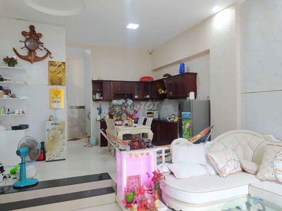 [5m x 12m] - 6.2tỷ NHÀ CÒN MỚI gần VÒNG XOAY LÊ ĐẠI HÀNH Q11, giáp Q10