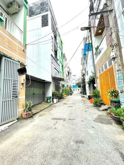 Bán Đất gần đường Nam Hòa,Phước Long A,sát GA METRO-XA LỘ HÀ NỘI