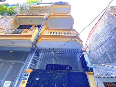 🏠 PHÂN LÔ CẦU GIẤY 40M – Ô TÔ VÀO NHÀ NGÕ THÔNG – KHU CÁN BỘ 🍀