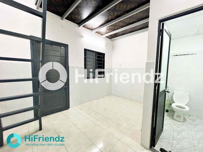 PHÒNG 1 TRỆT 1 LẦU 2NVS NGAY KHIẾU NĂNG TĨNH SIÊU RỘNG RÃI