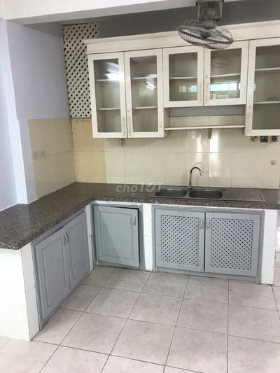 Nhà 1 lầu, 4m x 25m, 2PN, 2WC, kd buôn bán dc,MT nội bộ,khu Bình Phú 1