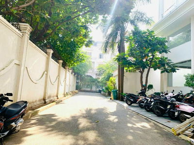 Đất vuông như cục tiền- xây cao 7 tầng khu Trần Não, 13x27,69, 48.6 tỷ