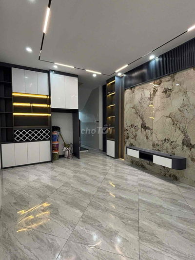 Cực Gấp . Bán nhanh nhà Giải Phóng 38M * 5 tầng mới đẹp tặng full ntha