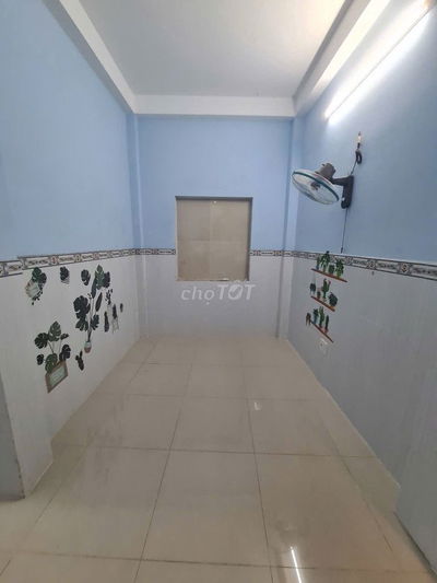 cho thuê phòng trọ 24m2 đường tôn thất thuyết Q4 thoáng mát an ninh