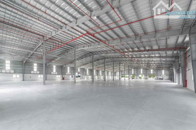 Cho thuê 4000m2 Kho xưởng tại KCN Nguyên Khê.Gía 80K/m2.Có Hệ thống PCCC vách tường.