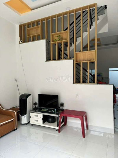bán nhà bình tân DT5x12 đường 12m ko lộ giới ko qui hoạch giá3xtỷ