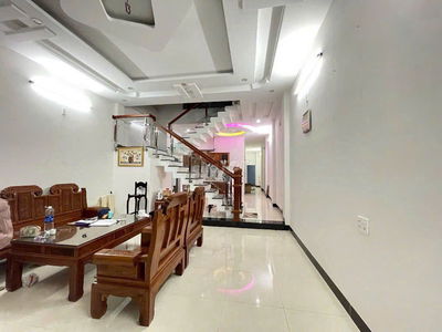 SỤP HẦM! Căn nhà 3 tầng đường Mạc Đăng Doanh - khu sinh thái HOà Xuân