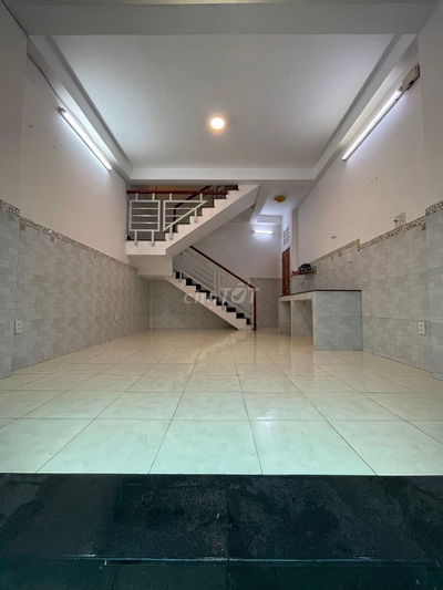 Chính chủ bán nhà 1/ đường Lạc Long Quân, P.10, Tân Bình, 2PN, 3WC