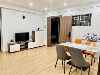 Bán CHUNG CƯ 3 ngủ, full nội thất view đẹp , thoáng 85,5m2, giá 6,1 tỷ