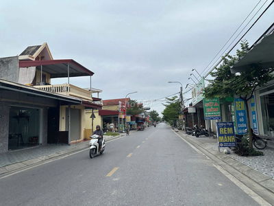 Cực đẹp nhà 3tầng 52m2 oto đỗ cửa,ngay chợ Minh Kha, thị trấn An Dương