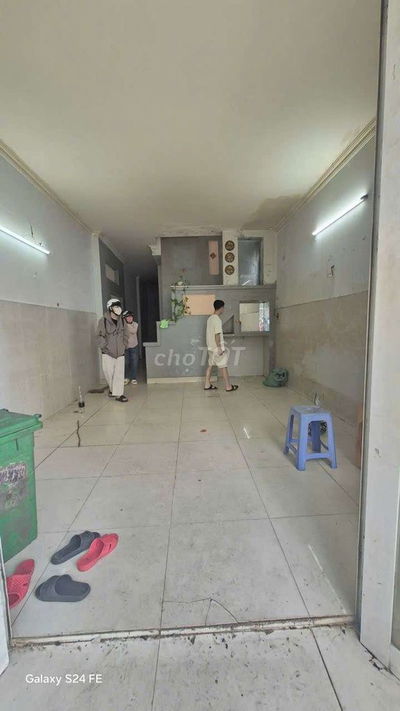 8.5 tr. Nhà 4pn. Lê Văn Quới. 2wc 4x17. 1 lầu