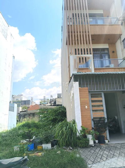 Bán Đất 100m² Thổ Cư Hẻm Xe Tải Chỉ 6.8 Tỷ Gần Phạm Văn Đồng Linh Đông