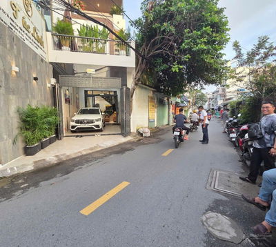 SIÊU PHẨM MẶT TIỀN BUÔN BÁN KINH DOANH GẦN SIÊU THỊ EMART
- Đường Nguyễn Duy Cung - F12 Gì Vấp