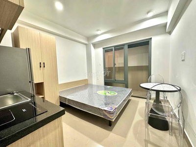 Ngay ETOWN_Studio có BAN CÔNG