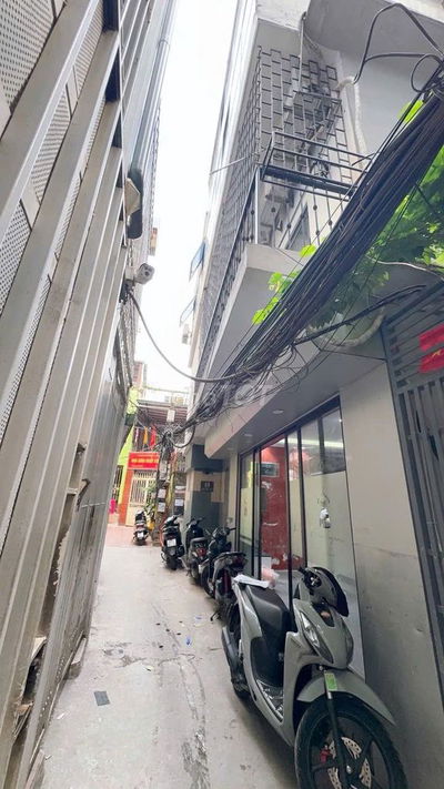 GIÁ 10.86 TỶ!NHÀ Ô CHỢ DỪA - ĐỐNG ĐA: 40M², 4 TẦNG - MT 8.2M, LÔ GÓC!