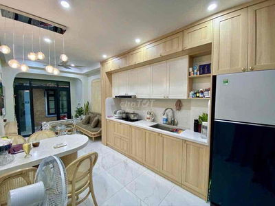 Bán Nhà Mới Xây , Ngõ 89 Lạc Long Quân , 15m Ra Ngõ Oto tránh