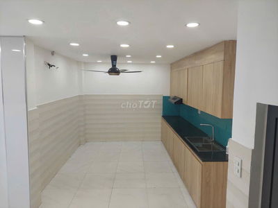 Cho thuê nhà giá rẻ MT Hà Tôn Quyền P.6 Quận 11 giả chỉ 25tr/tháng