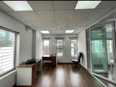 MBKD 120M2 TRỐNG SUỐT TẠI  TRUNG TÂM Q1