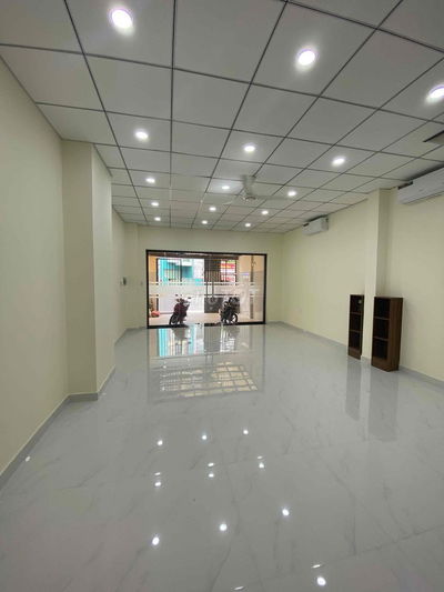Cho thuê nhà mới 100% MT Đào Duy Anh, 5x24m. Trệt 2L, Giá 50tr