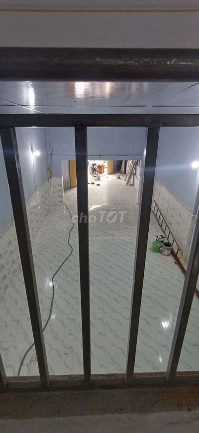 Cho thuê nhà mặt tiền Quách Điêu 5x24, nhà mới, lề đường rộng