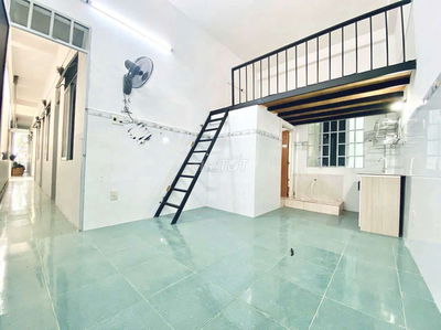 TRỐNG PHÒNG GIÁ RẺ GẦN ETOWN CỘNG HOÀ