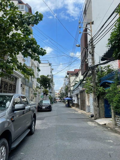 Cho thuê nhà 31/4 Hoàng Hoa Thám, phường 13, Tân Bình