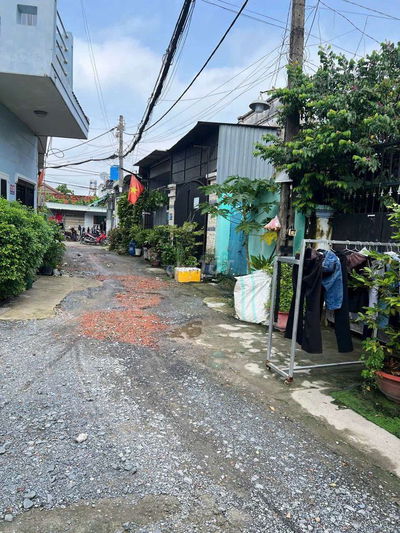 Bán nhà sổ Hồng riêng gần chợ thới tứ