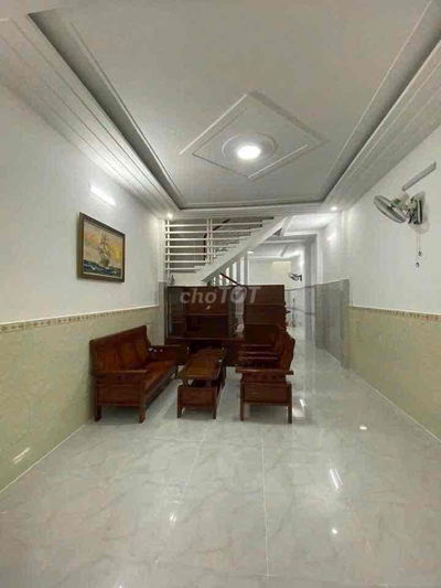Giá Thuê : 11triệu5 /1 tháng  trực tiếp chủ 🤝  Cho Thuê Nhà Đường Số