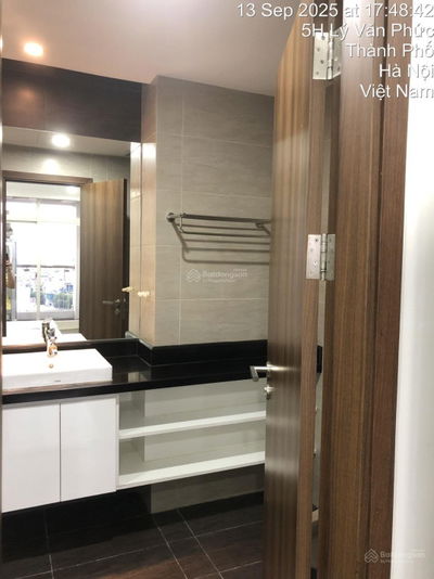 Cho thuê dài hạn căn 3 ngủ tầng 14 tòa nhà vị trí vàng Disscovery Central tại 67 Trần Phú Hà Nội