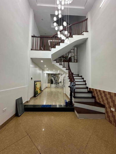 Bán nhà Pháo đài láng 45m2 x5T nhà đẹp dân xây chắc chắn, ở ngay.