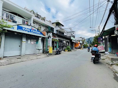 GIÁ TỐT ! ĐẤT GÓC 2 MẶT TIỀN XÂY DỰNG CAO TẦNG GÀN GA METRO