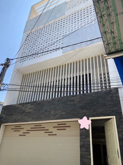 Nhà hẻm to, 90m2, 2PN khép kín, đường Nguyễn Xuân Nhĩ, QN