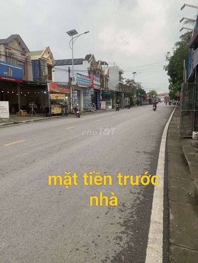 *** Nhà có 2 mặt tiền đường lớn, tiện cho kinh doanh bán buôn