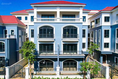 Bán Biệt thự Song lập 160m2 Đông Nam ngay Cổng công viên nước vừa ở vừa kinh doanh và Quỹ hàng Ngon